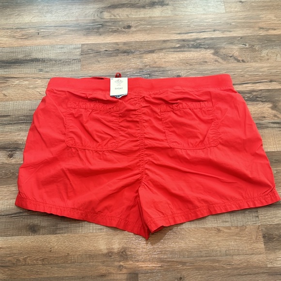 ST JOHNS BAY WOMENS SHORT 4.5” MID RISE ORANGE SIZE 18 W NEW - Picture 2 of 9